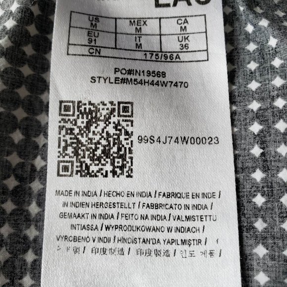 Guess Brand Slim Fit Mens short sleeved shirt, size Medium - Picture 6 of 7